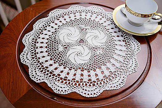 Round doilies. Southern Heart Design White.13in Round. Each.